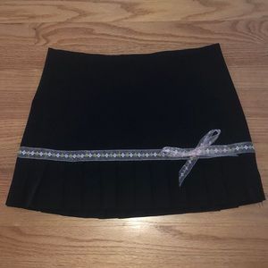 Cute Black Skirt with Ribbon